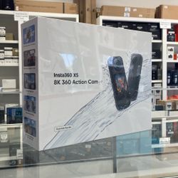 Insta360 X5 Essentials Bundle