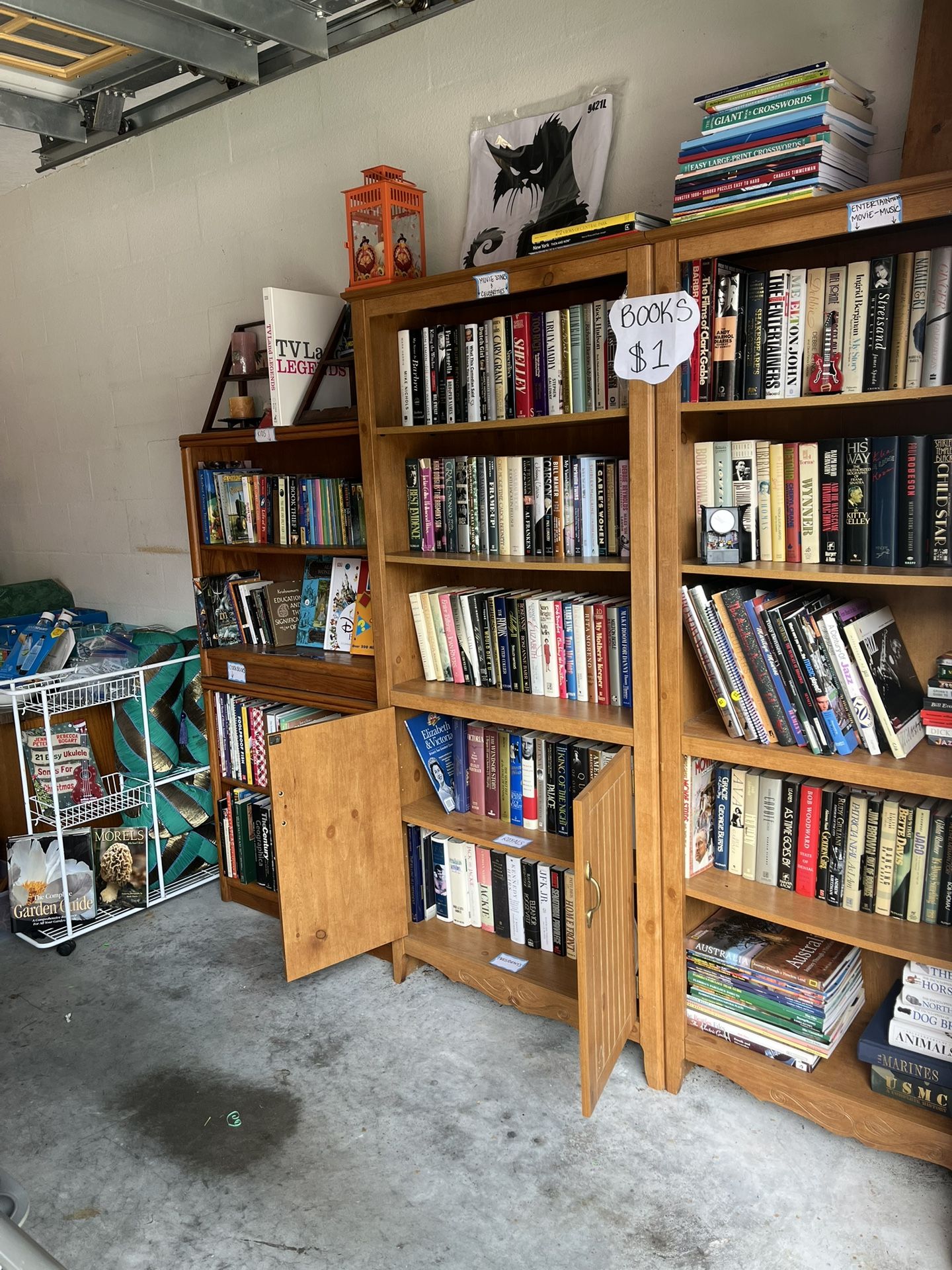 ๐โจ HUGE $1 BOOK SALE โจ๐