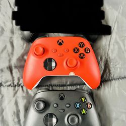 Xbox Wireless Gaming Controller Black Color Play on Xbox, Windows, Android, iOS, VR Headset $40/ea