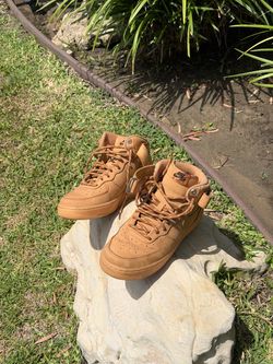 Nike Air Force 1 High ‘Flax’