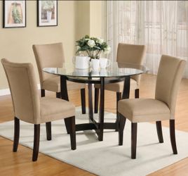 5 Piece Dining Set $300.. MUST GO NOW!