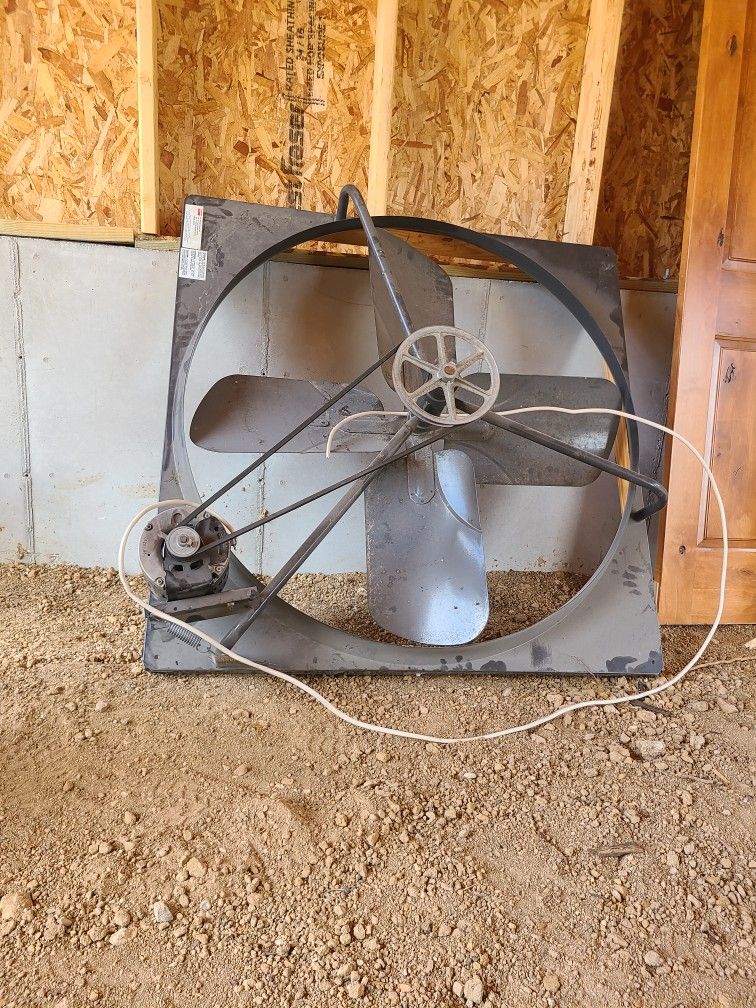 Huge House Fan 42"