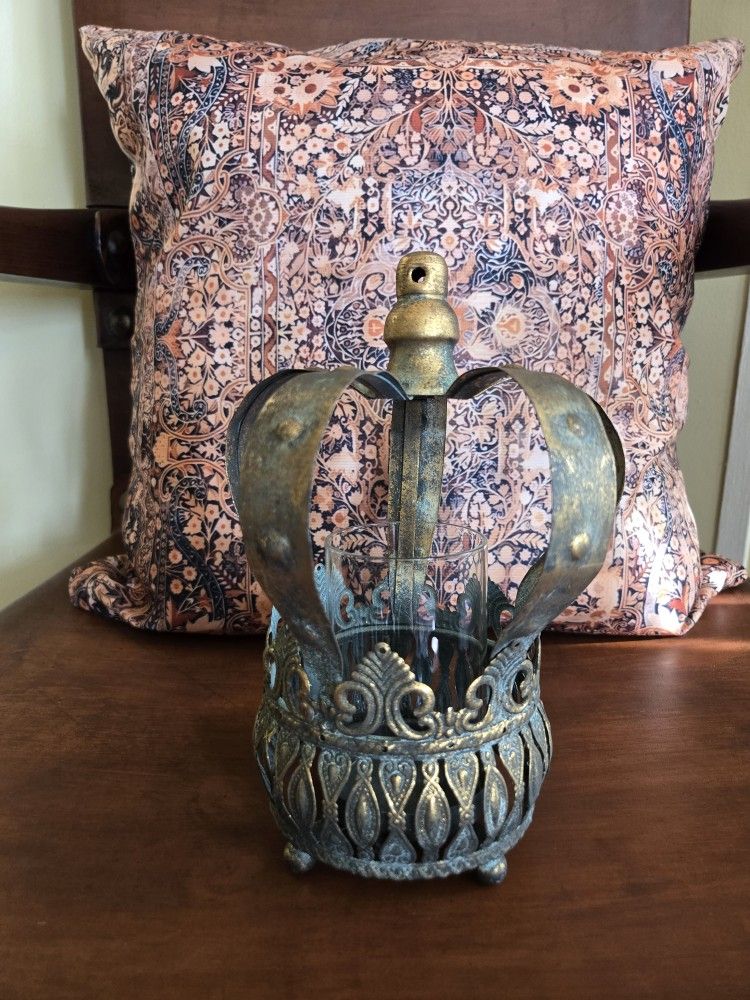 Crown Shaped Candle Holders