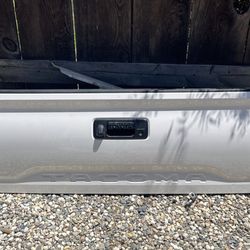 2016-2023 Tacoma Tailgate White 