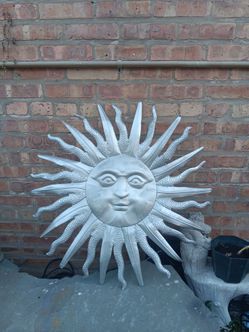 29" Metal wall hanging Decorative Sun