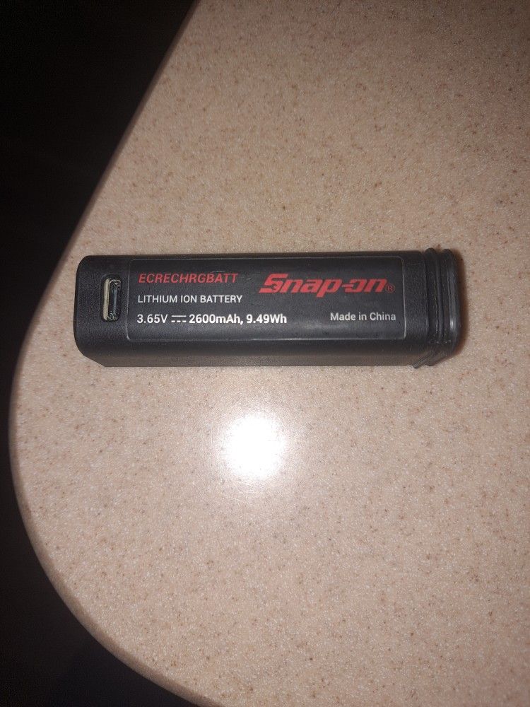 Snap-on Rechargeable Battery