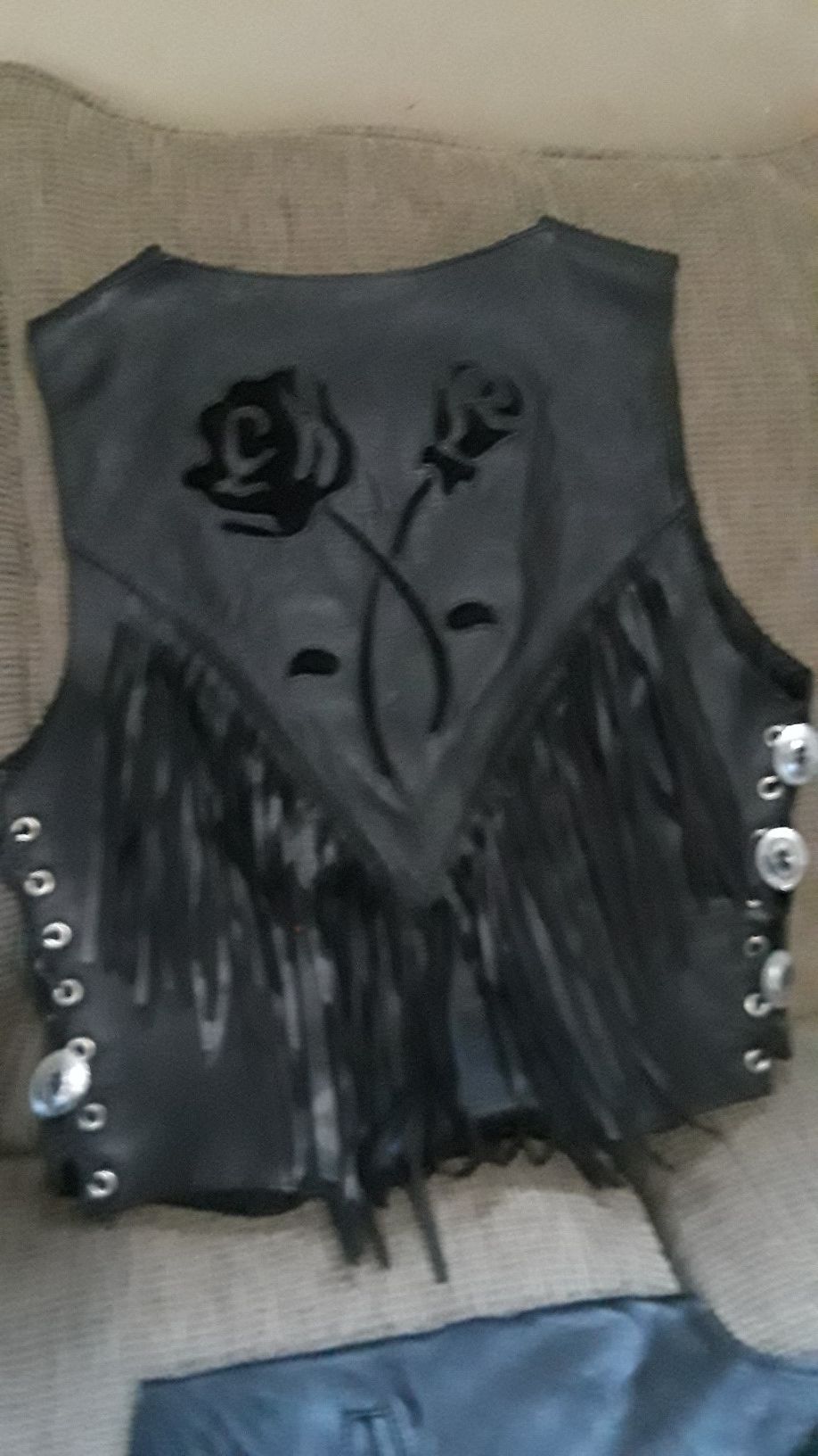 Womens Rose leather vest w/fringe size sm