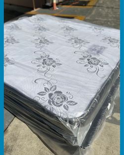 King size mattress/ Colchón