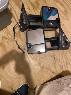 Tow mirror