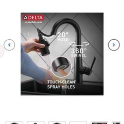 DELTA SINGLE HANDLE PULL-DOWN KITCHEN FAUCET