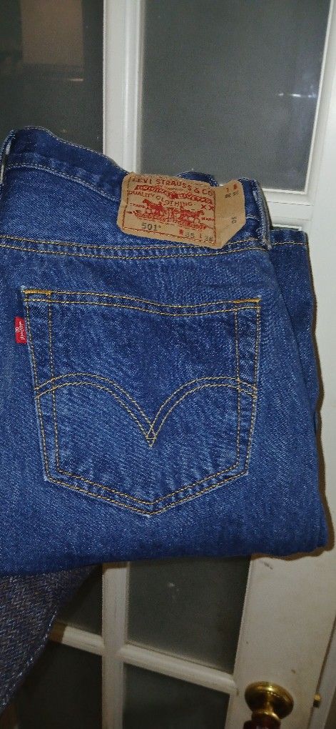 Levis 501 Button Fly Denim Jeans Prewashed Dark No Holes Or Stains Tall Mens Size 35 W X38 L