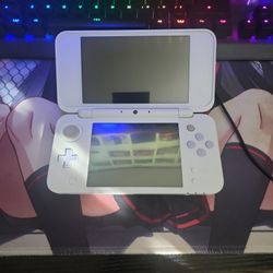 Nintendo 2DS XL White Lavender