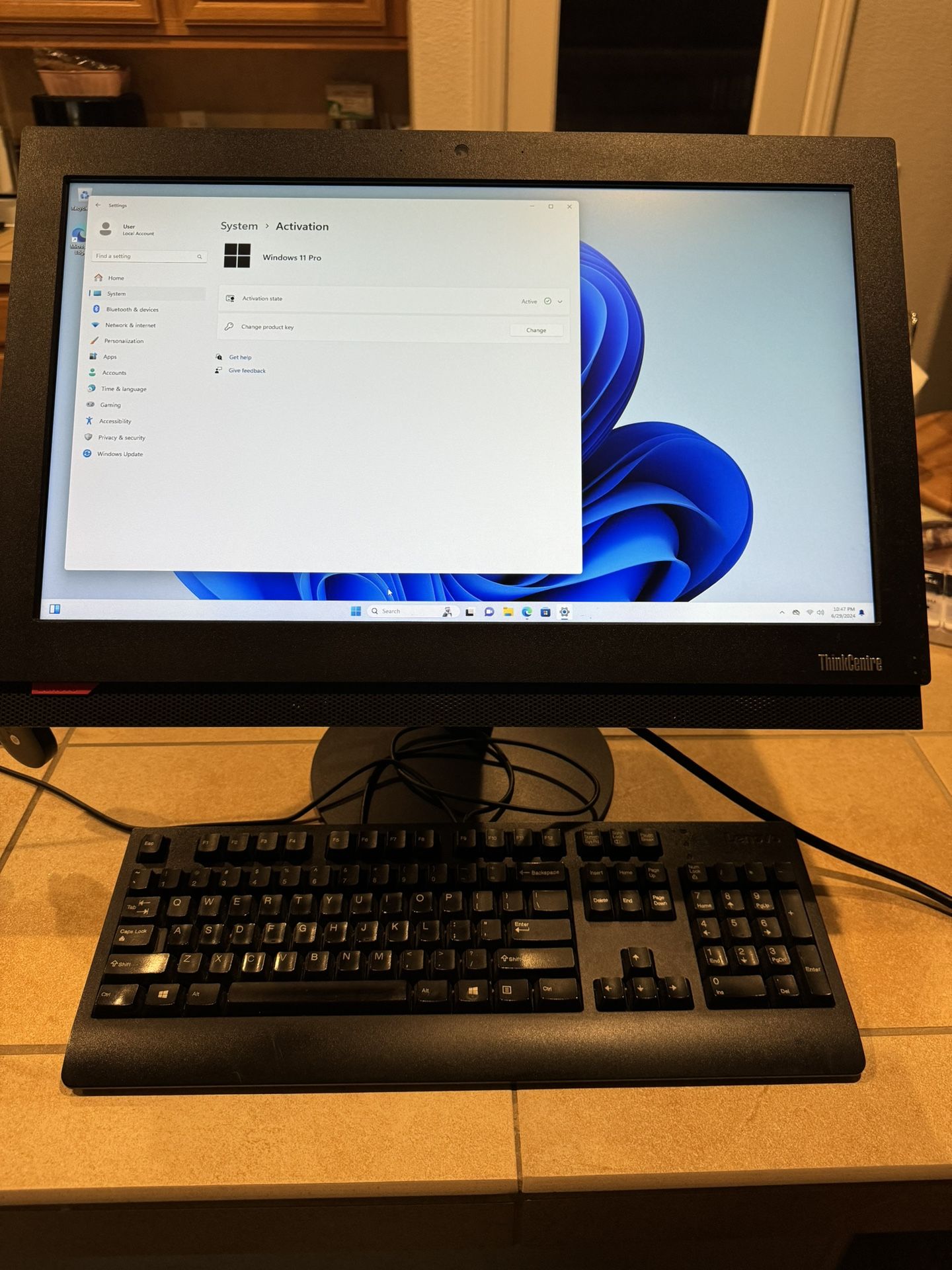 Lenovo Thinkcentre All In One 21.5” Computer, I3, 8 Gigs, 500 Gig HD, WiFi, BT, Win 11 Pro
