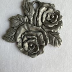 Pewter Flower Pendant/Ornament Signed “Seagull Pewter 1990 Canada” 