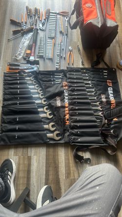 Automotive tools with bag