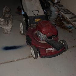 Toro SmartStow 21465 22 in. 150 cc Gas Self-Propelled Lawn Mower