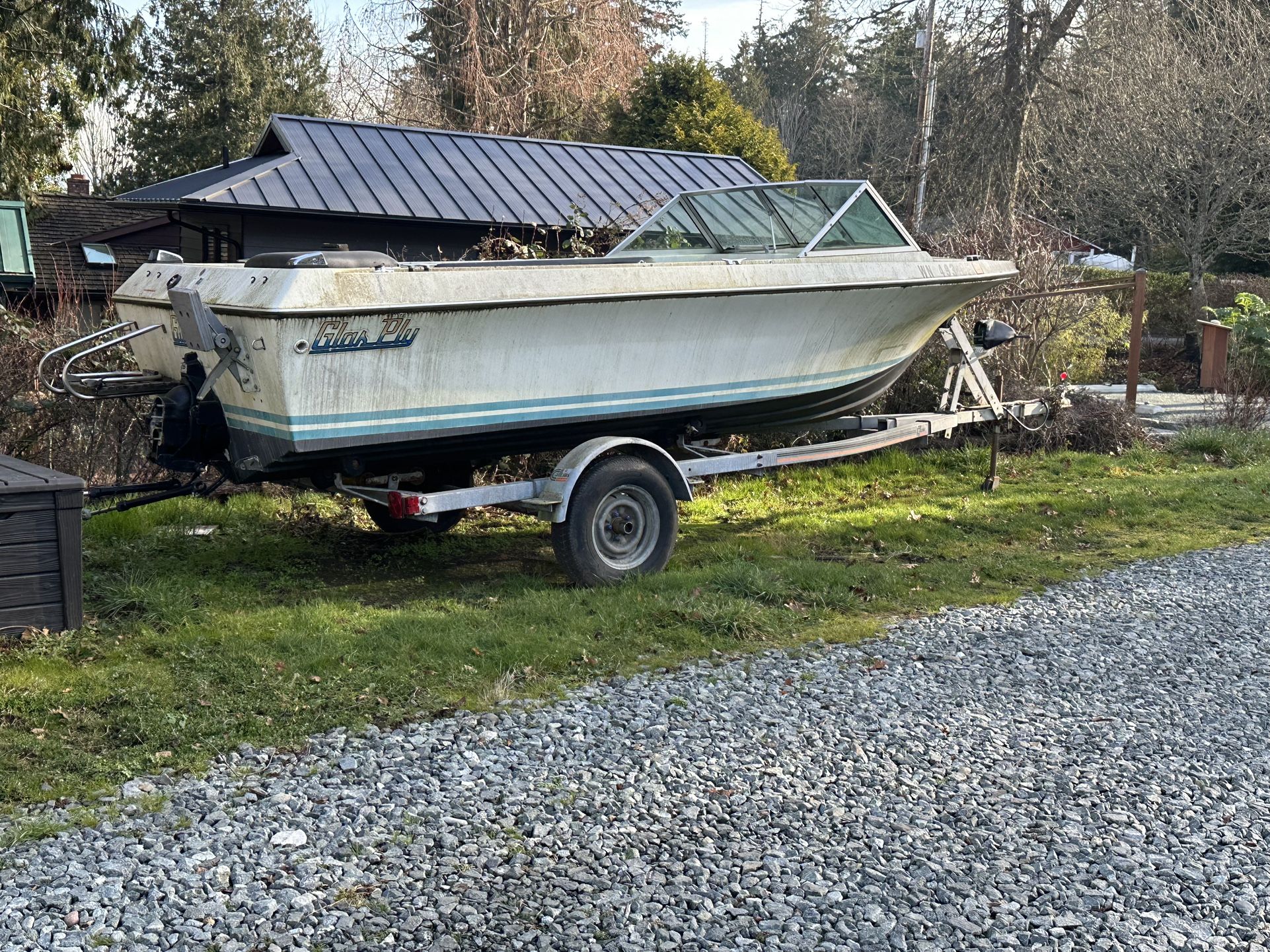1977 Glasply 17’