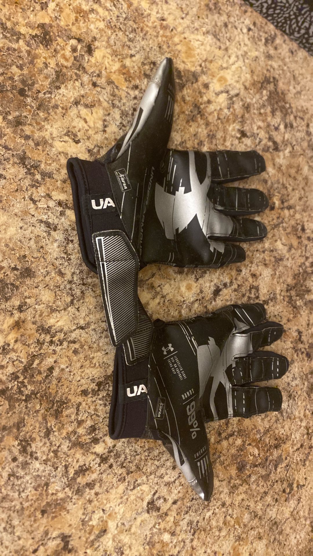 Large Blsck And White Under armor Fb Gloves