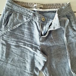 BANANA REPUBLIC Blue Stripes Linen Pants With A Relax Fit. Size 6. Excellent Condition