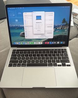 MacBook Pro 13” 2020 Touch Bar Touch ID 16gb ram 500gb, latest Intel model