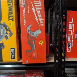 Milwaukee M18 Plastic Pipe Cutter  Shear