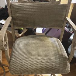 2 Swivel Bar Height Stools