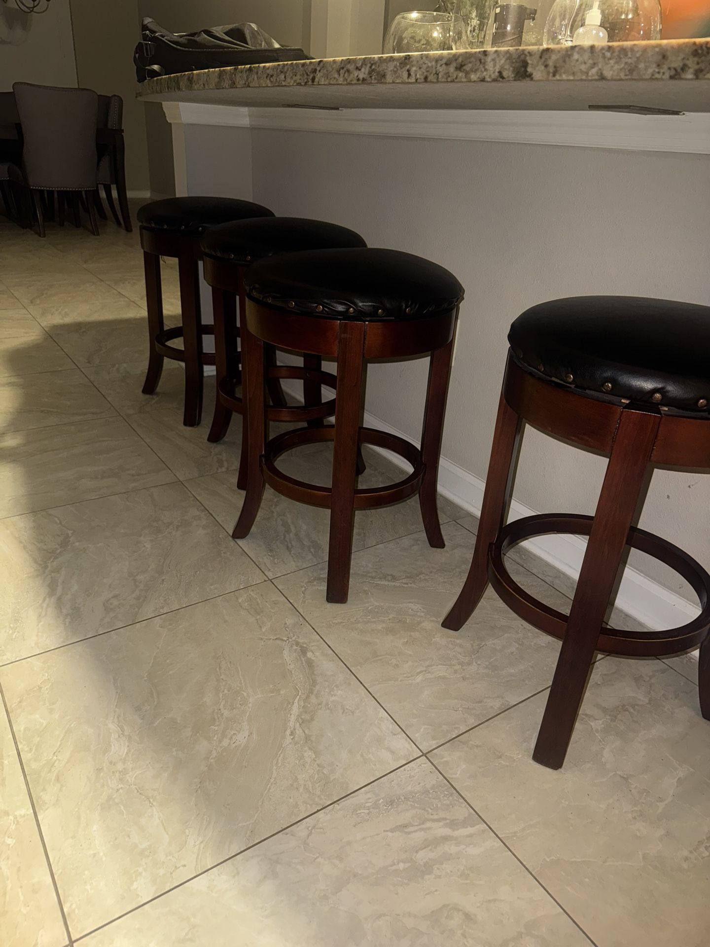 Coaster Aboushi 5-Piece Brown Swivel Bar Stools