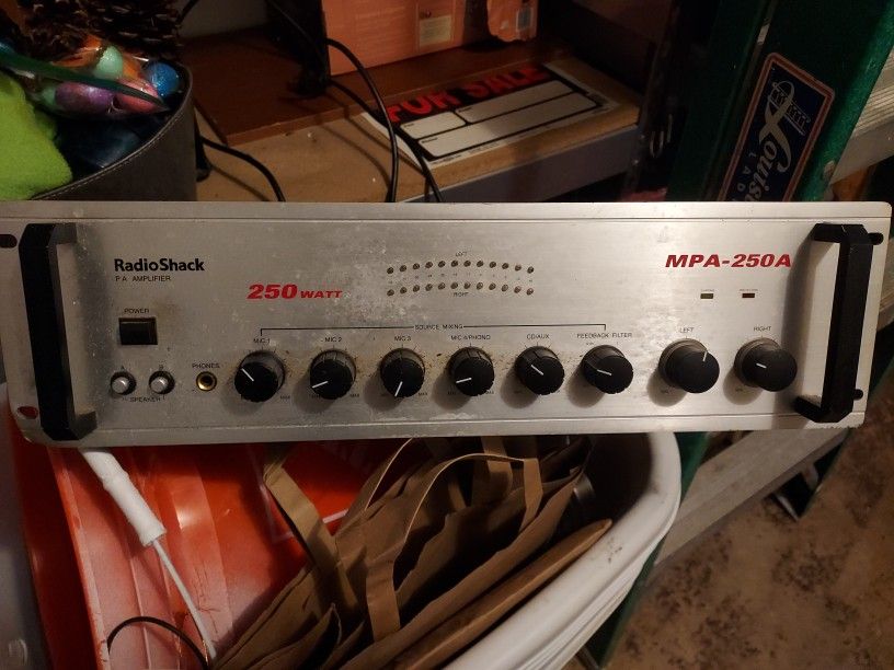 Radio Shack P A Amplifier