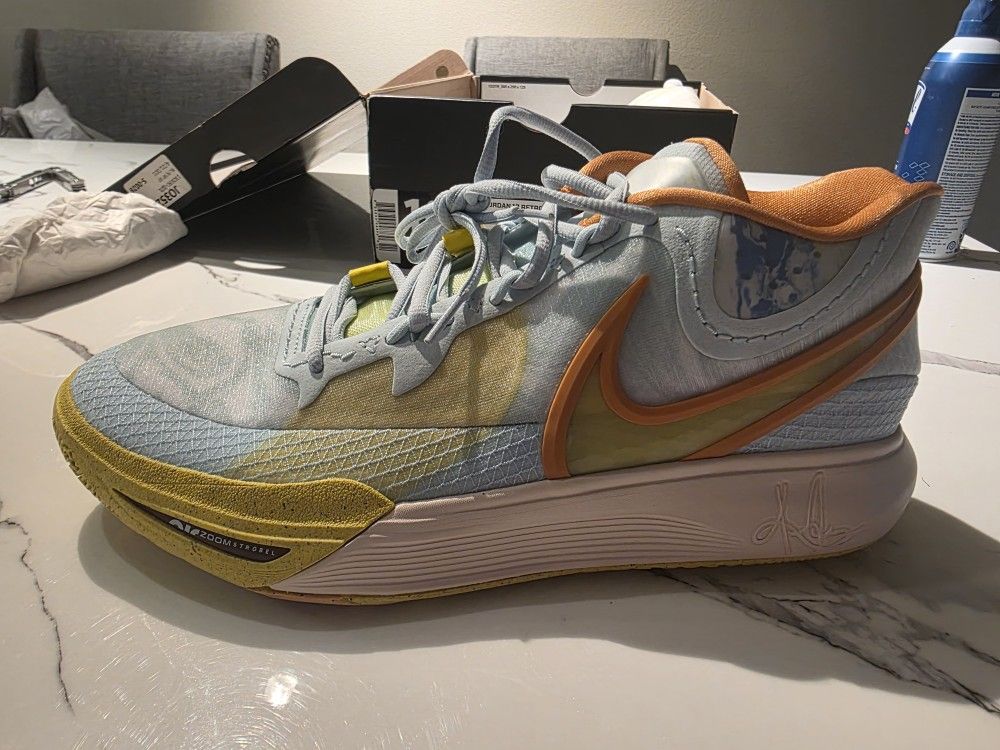 Nike Kyrie 8 Eagle Glacier 12.5