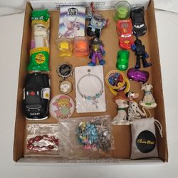Estate Sale Junk Draw Lot - Jewelries, Toys, Watches, Star Pez