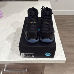 Jordan 11 Retro "Gamma" GS 378038-047 Size 6y