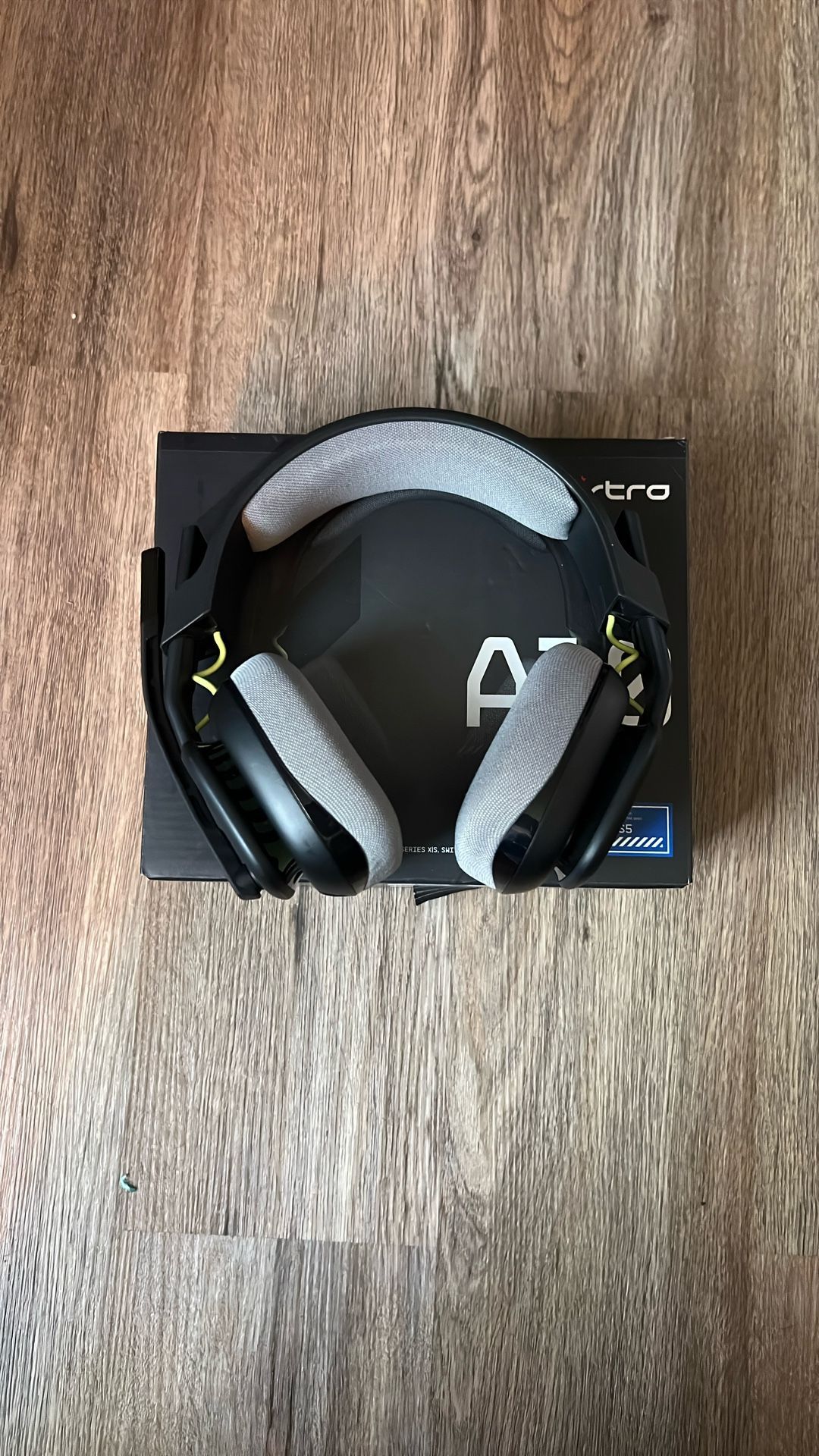 Broken Cord Astro A10 Headset (mint)