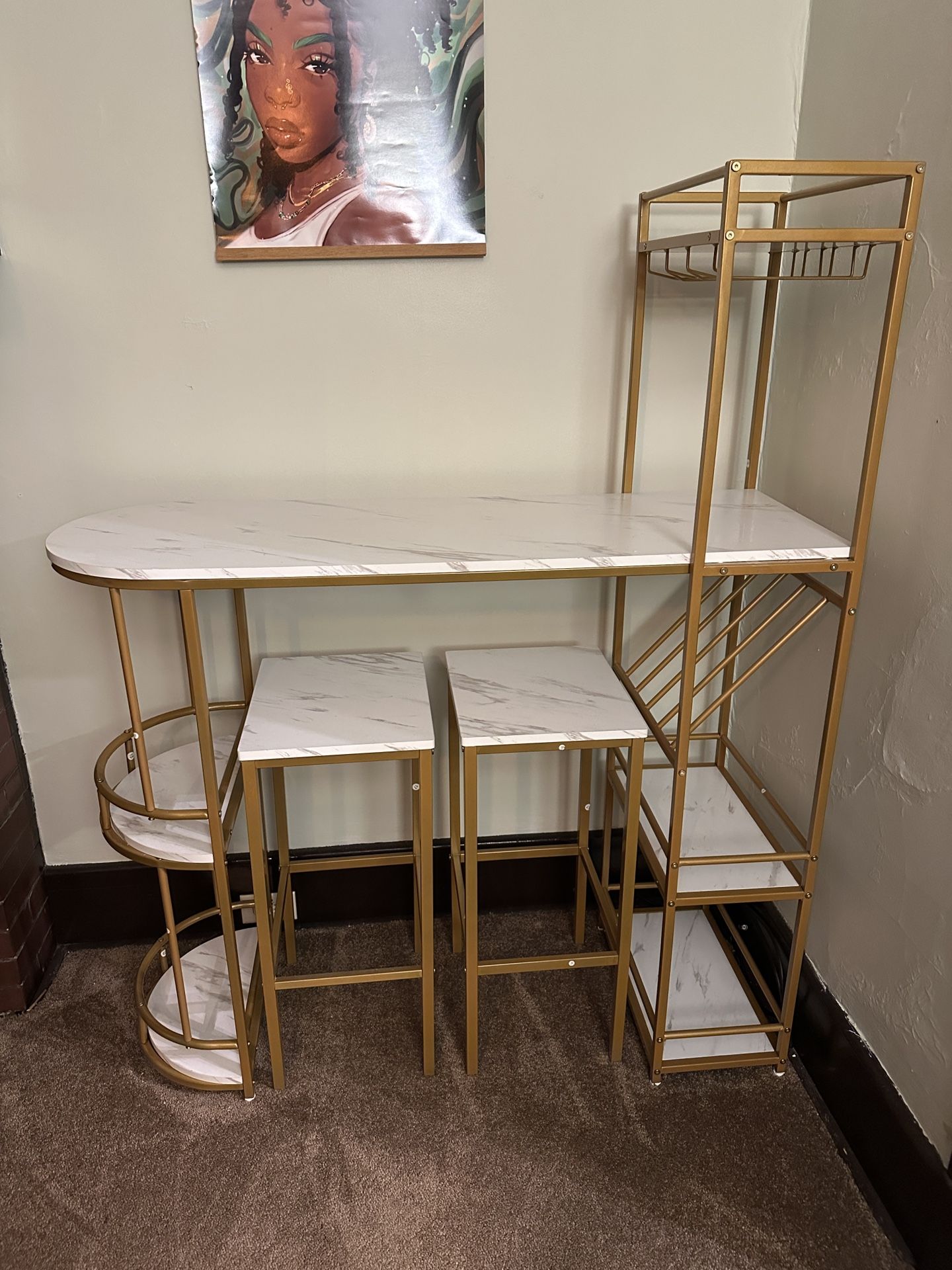 White And Gold Bar With 2 Stools