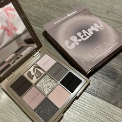 Huda Beauty Eyeshadow Palette