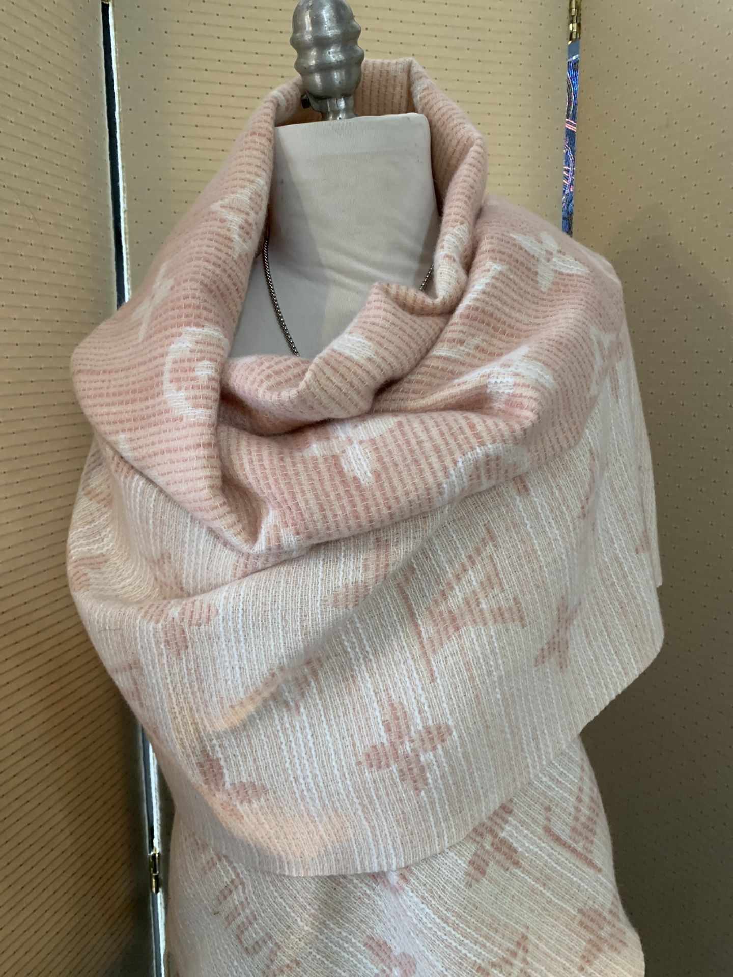 Louis Vuitton bicolor reversible long scarf