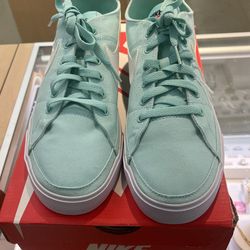 Nike Court Legacy CNVS