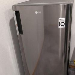 LG Single Door Refrigerator 