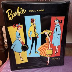 1961 ‘Ponytail’ Barbie Case 