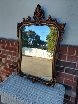 Vintage Gold Ornate Hollywood Regency Style Mirror 🪞.