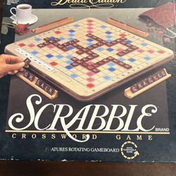 1980’s Deluxe Scrabble Game with Rotating Turntable Base – Complete & Like New!