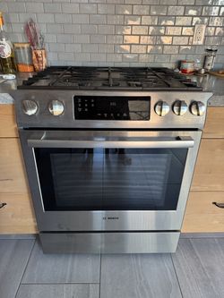 Bosch 800 Series 30" Gas Slide-In Range (Stainless Steel) - HGI8054UC