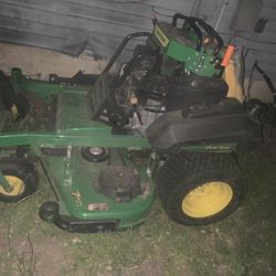 John Deere, Stand- Up Mower, Green, 52 Inch Cut 