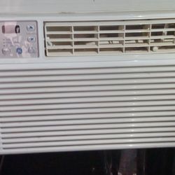 $100.00  Haier 8000 Btu Air Conditioner Window Unit.