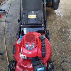 TORO PERSONAL PACE AWD MOWER