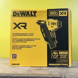 Dewalt XR 20v Brushless Cordless 21 Degree Plastic Collated Framing Nailer (NEW)