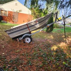 Smoker Craft  10' Boat 