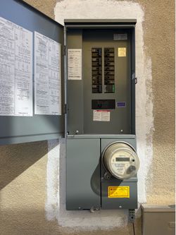 NEW 200 AMP SQUARE D PANEL