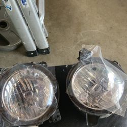 2018 Jeep Wrangler headlights