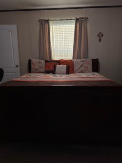 King size bedroom