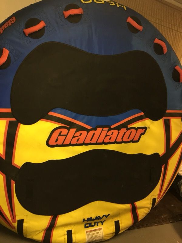 Gladiator Hero 4-Person Towable Tube.